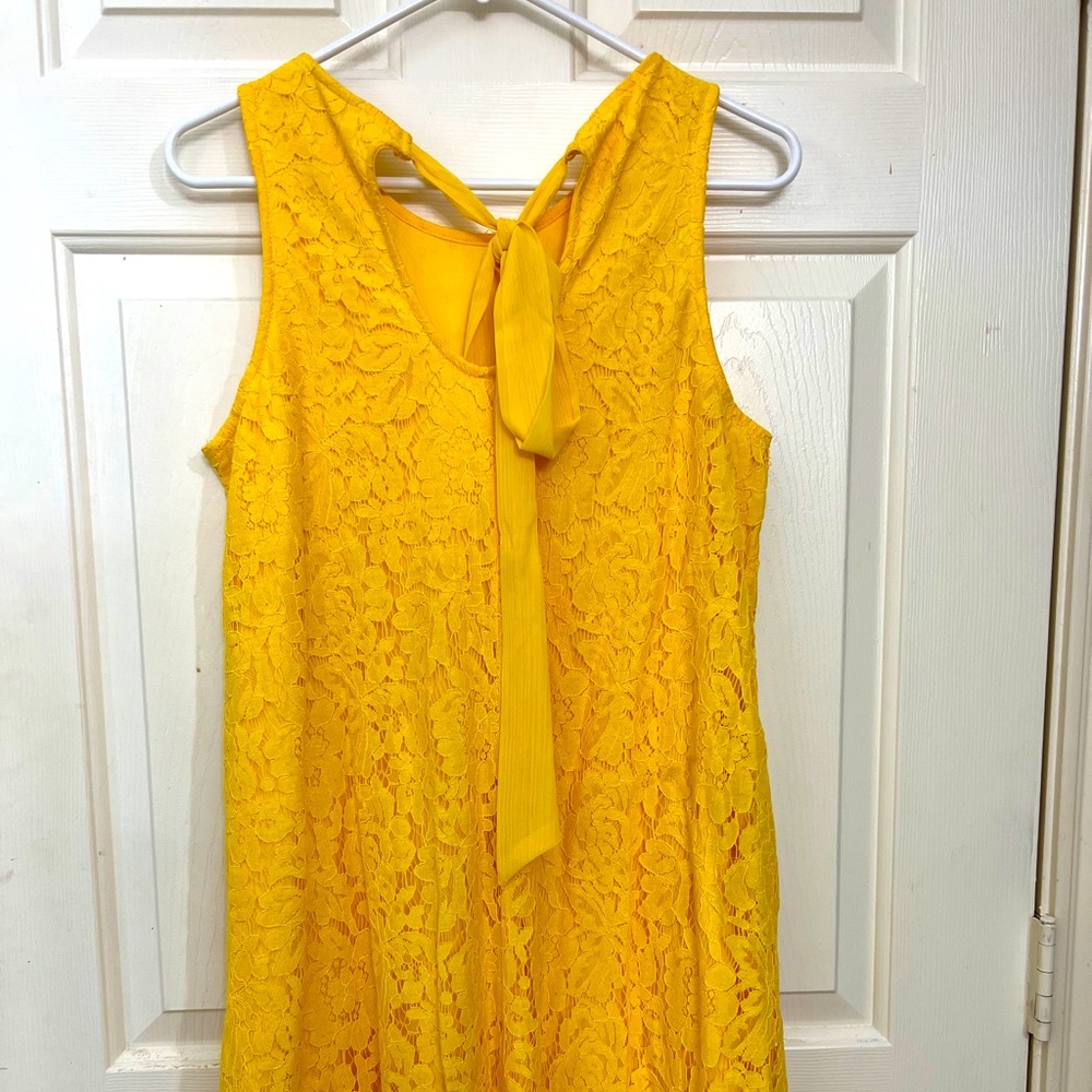 Yellow Med sleeveless summer dress